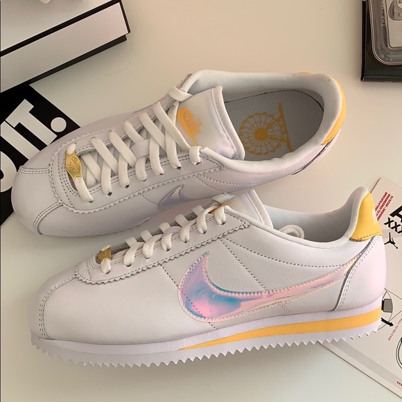 NWT Nike Cortez - Picture 3 of 7